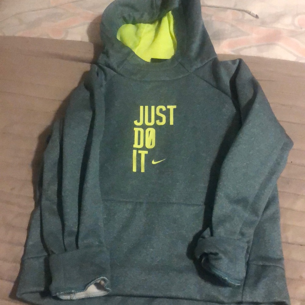 Nike dri fit hoodie